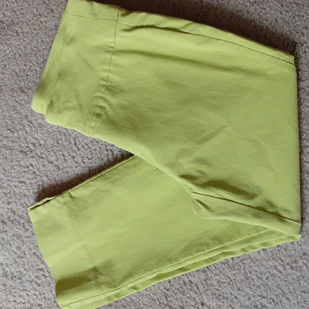 Roz & Ali capri pants